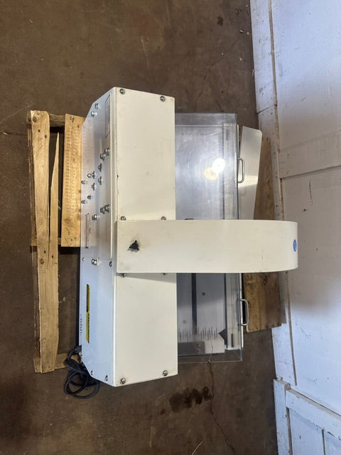 "OLIVER 2005" COMMERCIAL C/TOP VARI-SLICER-THICKNESS BREAD SLICER MACHINE, 1PH