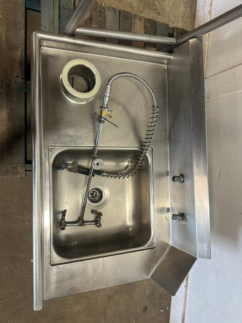 H.D COMMERCIAL RIGHTSIDE CLEAN TABLE W/SINK FOR DISHWSHER