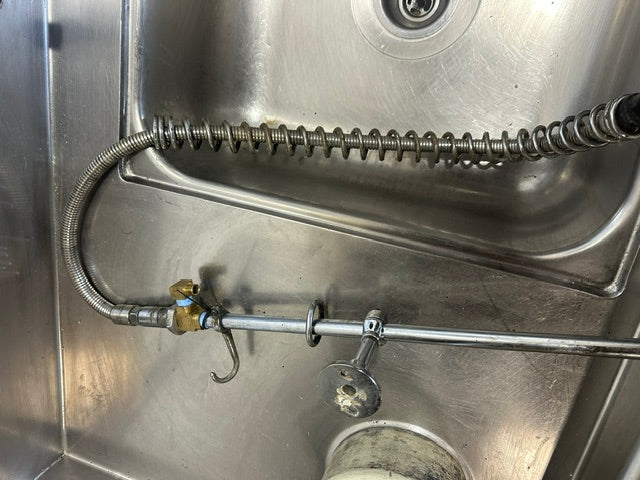 H.D COMMERCIAL RIGHTSIDE CLEAN TABLE W/SINK FOR DISHWSHER