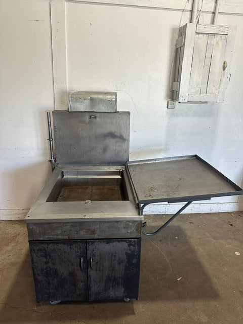 H.D COMMERCIAL 24"x24" LP DONUT FRYER ON CASTERS