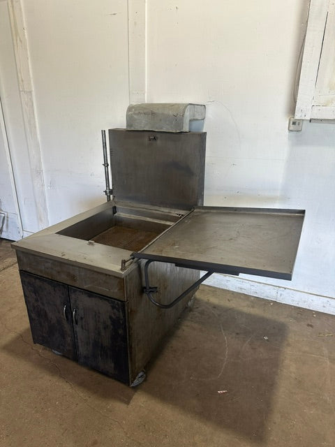 H.D COMMERCIAL 24"x24" LP DONUT FRYER ON CASTERS