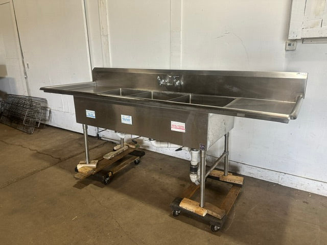 "JOHN BOOS" H.D COMMERCIAL S.S 3 COMPARTMENTS SINK W/ 2 DRAINBOARDS, NSF