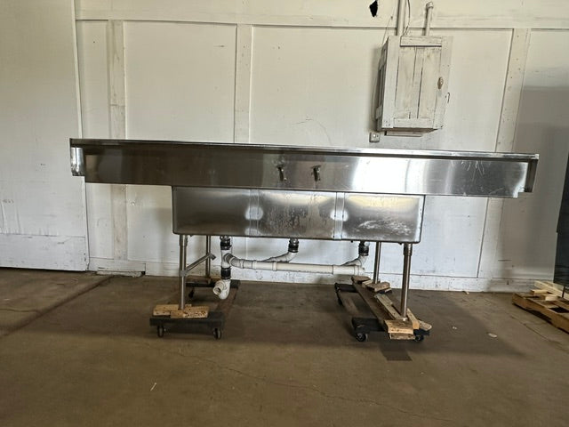 "JOHN BOOS" H.D COMMERCIAL S.S 3 COMPARTMENTS SINK W/ 2 DRAINBOARDS, NSF