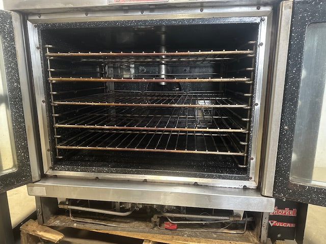 "VULCAN SG-2SME"H.D COMMERCIAL N GAS CONVECTION OVEN WITH BASE AND 5 RACKS