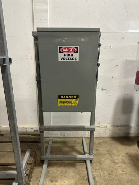 LOT OF 4** Hubbell portable power Distribution Box, Temporary Power Box