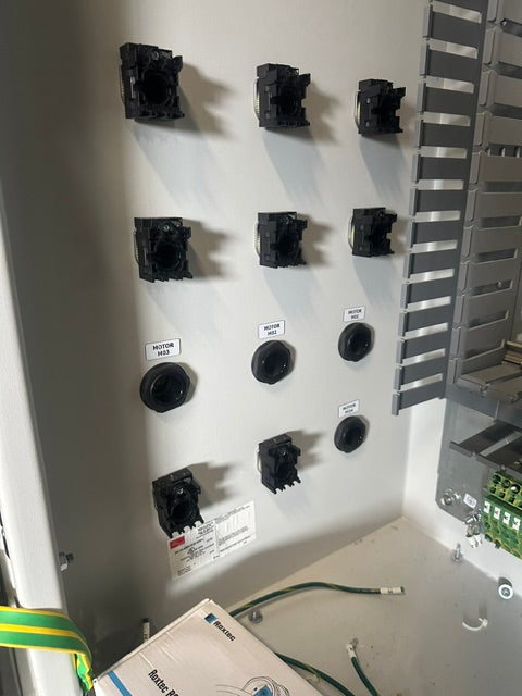 X-bar Automation electrical control drive servo panel with a E308M heat exchange