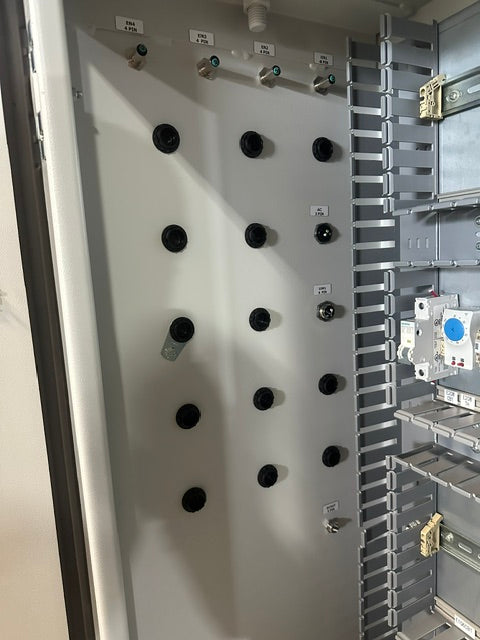 X-bar EC-DH22 Automation electrical control drive servo panel with a E308M heat exchange
