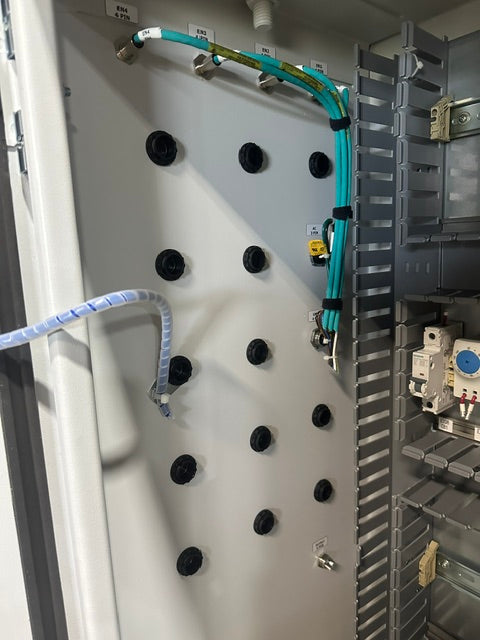 X-bar EC-DH22 Automation electrical control drive servo panel with a E308M heat exchange