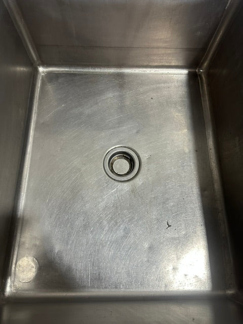 HEAVY DUTY STAINLESS STEEL 3 COMPARTMENT SINK 48x119x32 1/2, 15 GAUGE