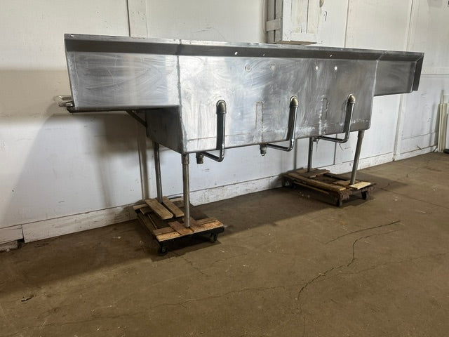 HEAVY DUTY STAINLESS STEEL 3 COMPARTMENT SINK 48x119x32 1/2, 15 GAUGE