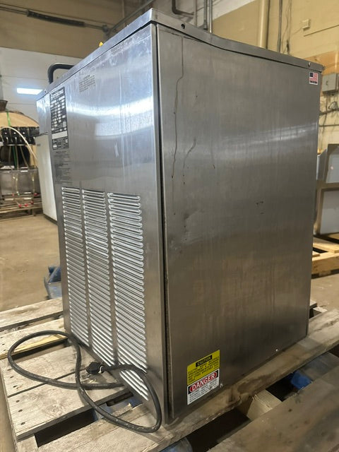 "STOELTING E131-38" AIR COOLED TWIN-TWIST SOFT SERVE  FROZEN YOGURT MACHINE,1PH