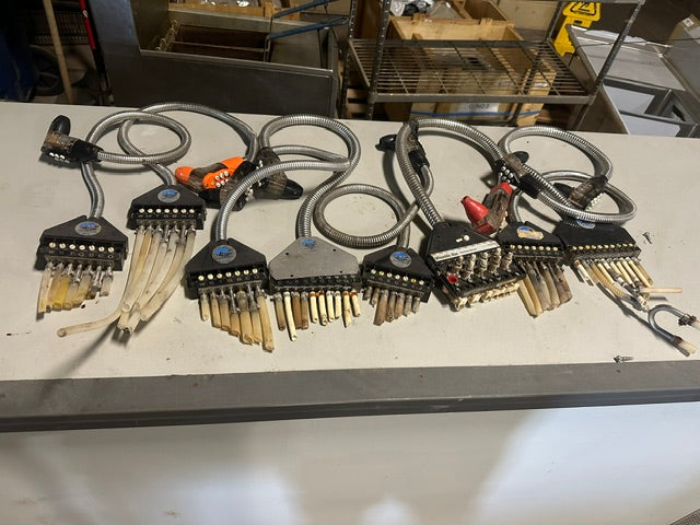***lot of 8*** 7 Bar-master and 1 wunder-bar soda gun/bargun