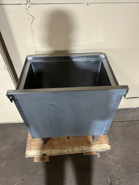 "KROWNE 10-24D"H-DUTY STAINLESS STEEL COLD PLATED ICE BIN 31.5"H x 24"W x18.5"D