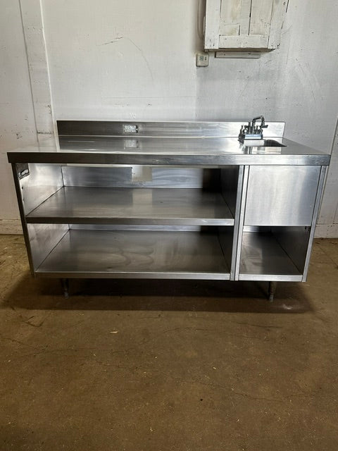"DELFIELD 160546" S.S PREP TABLE W/OPEN SHELF UTILITY CABINET AND HAND SINK