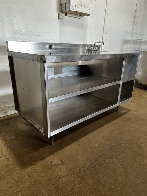 "DELFIELD 160546" S.S PREP TABLE W/OPEN SHELF UTILITY CABINET AND HAND SINK
