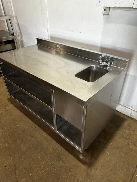 "DELFIELD 160546" S.S PREP TABLE W/OPEN SHELF UTILITY CABINET AND HAND SINK
