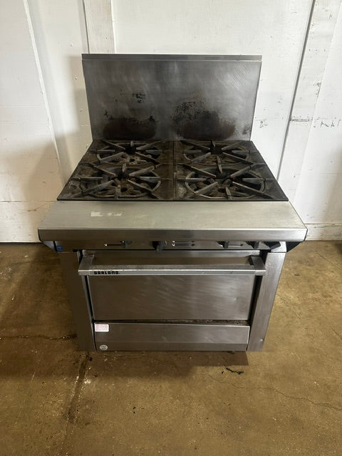 "GARLAND M44R" H.D NATURAL GAS COMMERCIAL 4 BURNERS STOVE WITH OVEN