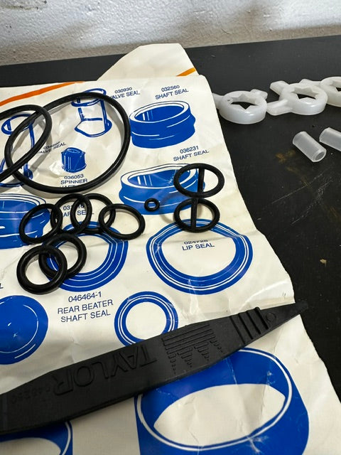 TAYLOR COMMERCIAL SOFT SERVE FREEZER DOOR/O-RINGS AND ACCESSORIES