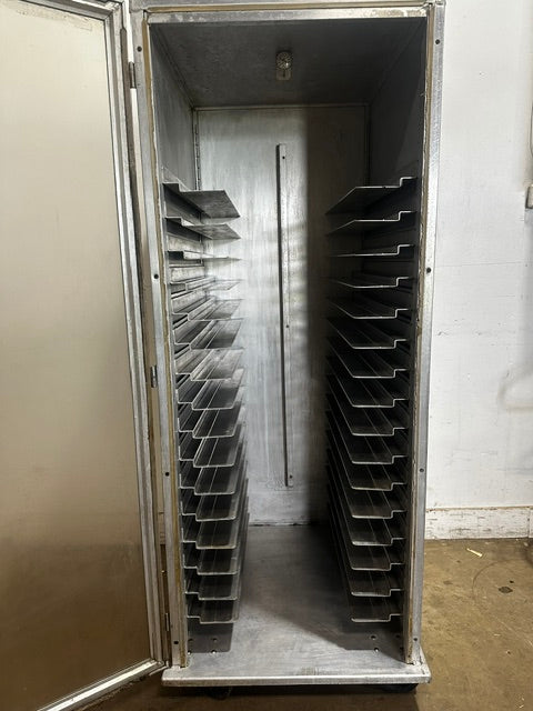 "LOCKWOOD"H.D COMMERCIAL  DRY FOOD HOLDING CABINET ON CASTERS