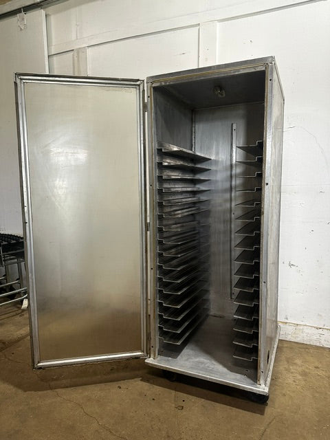 "LOCKWOOD"H.D COMMERCIAL  DRY FOOD HOLDING CABINET ON CASTERS