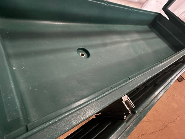 "CAMBRO" DOUBLE SIDED, YOUTH HG ICE BED BUFFET W/FOLDABLE SNEEZE GUARD