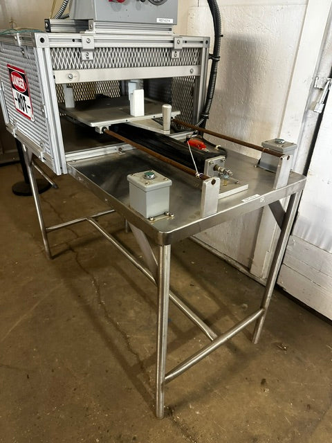 H.D INDUSTRIAL OMEGALUX 5760 WATT HEATING DRYING PLATE APPROX 24" x 24"