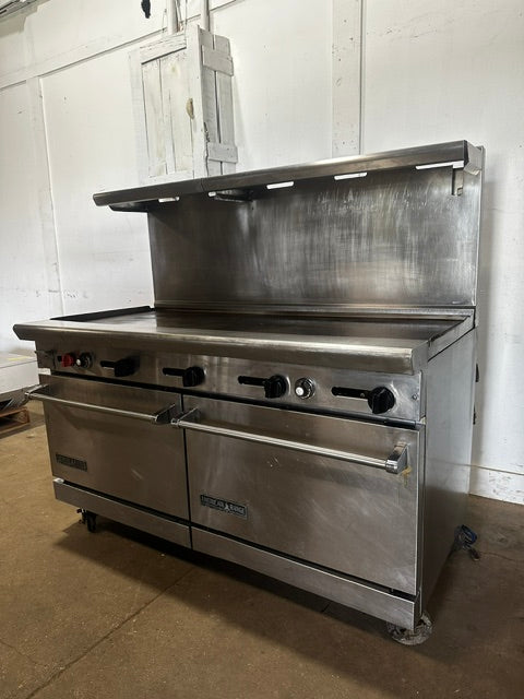 "AMERICAN RANGE"COMMERCIAL N GAS 60"W GRIDDLE WITH DOUBLE OVEN ON CASTERS