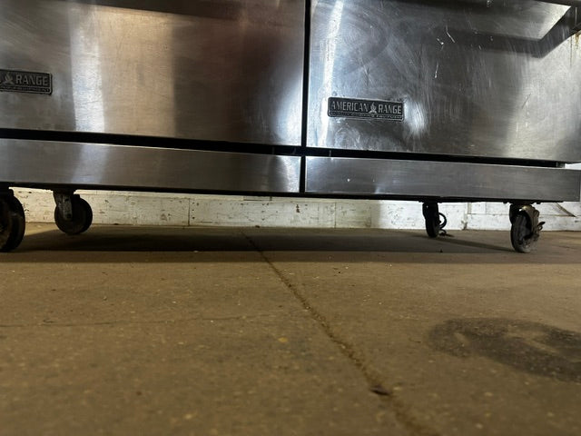 "AMERICAN RANGE"COMMERCIAL N GAS 60"W GRIDDLE WITH DOUBLE OVEN ON CASTERS