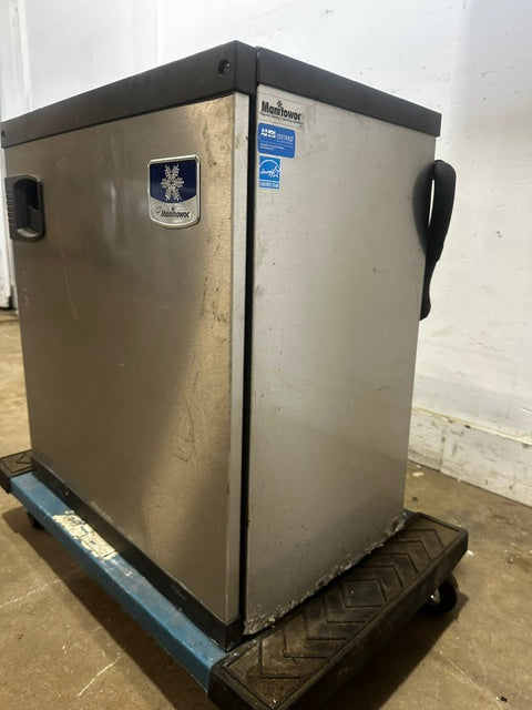 MANITOWOC IB0696YC-161 HALF DICE CUBE ICE MACHINE 560-640LB/24HR 1ph 115v