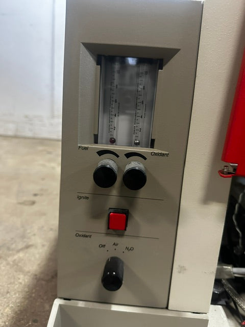 PERKIN ELMER MODEL 3110 ATOMIC ABSORPTION SPECTROMETER