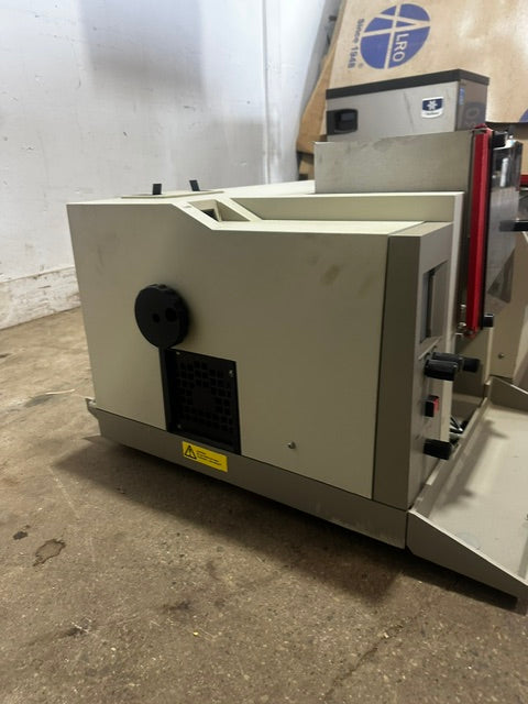 PERKIN ELMER MODEL 3110 ATOMIC ABSORPTION SPECTROMETER