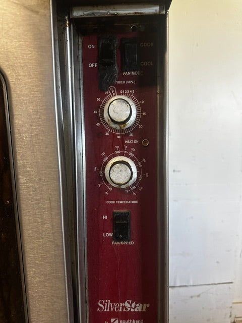 "SOUTHBEND"H.D COMMERCIAL NATURAL GAS CONVECTION OVEN WITH 3 RACKS