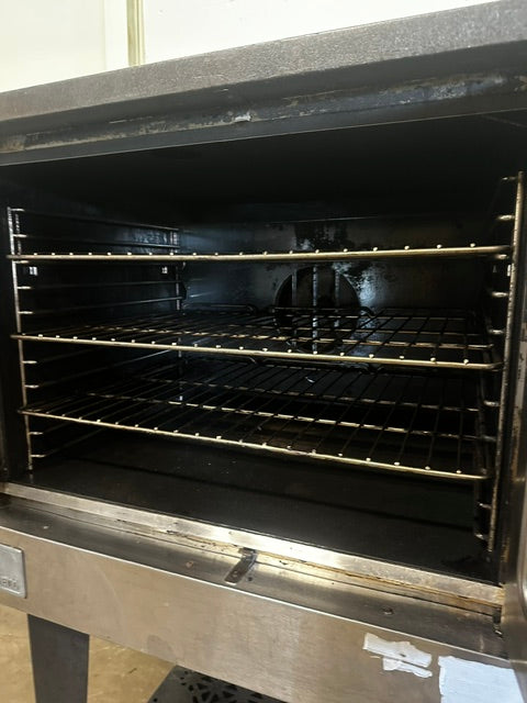 "SOUTHBEND"H.D COMMERCIAL NATURAL GAS CONVECTION OVEN WITH 3 RACKS