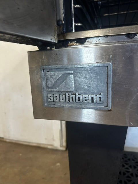 "SOUTHBEND"H.D COMMERCIAL NATURAL GAS CONVECTION OVEN WITH 3 RACKS
