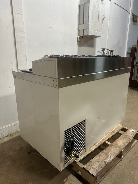 "MASTER-BILT"COMMERCIAL FLIP LID ICE CREAM DIPPING CABINET W/ TOPPING/SYRUP RAIL