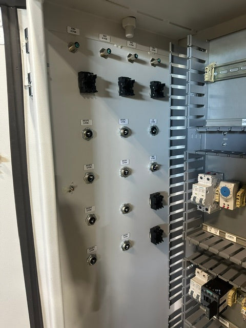 X-bar Automation electrical control drive servo panel with a E308M heat exchange