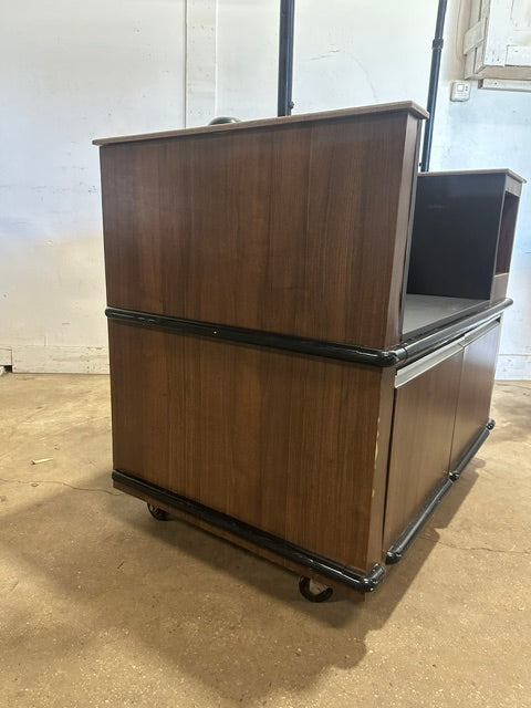 H.D COMMERCIAL BEVERAGE / SOUP STATION W/ SPRING LOADED CUP HOLER ON CASTER, ADJUSTABLE SNEEZE GUARD ,NSF