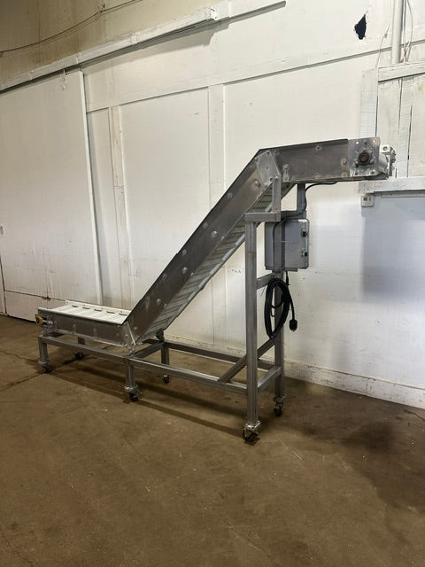 H.D COMMERCIAL S.S INCLINED FOOD GRADE/BELT CONVEYOR, 69"H x 112"L x 20"D, 220V