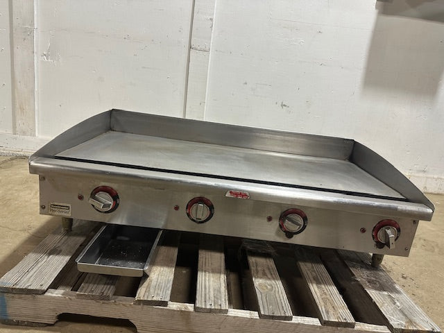 "TOASTMASTER PRO SERIES"ELECTRIC 3PH 48"W GRIDDLE W/ THERMOSTATIC CONTROLS (CT)