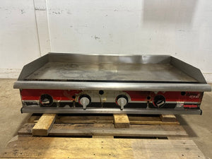 "APW WYOTT CHAMPION COOK SERIES" H.D COMMERCIAL N GAS 48"W COUNTERTOP GRIDDLE