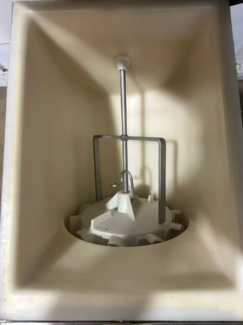 "MANITOWOC M-45 PL ICE" COUNTERTOP ICE DISPENSER W/ DRIP TRAY 45LBS, 115V 1PH