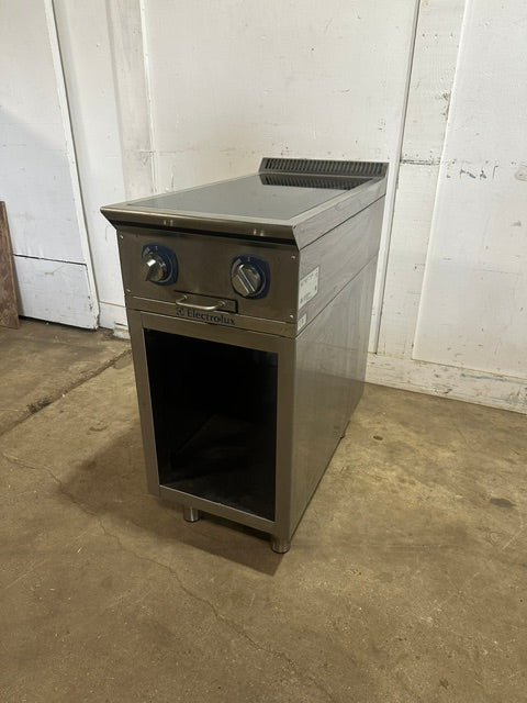 "ELECTROLUX AIZ16" H.D COMMERCIAL ELECTRIC INDUCTION RANGE/COOKER 200-240V, 1PH