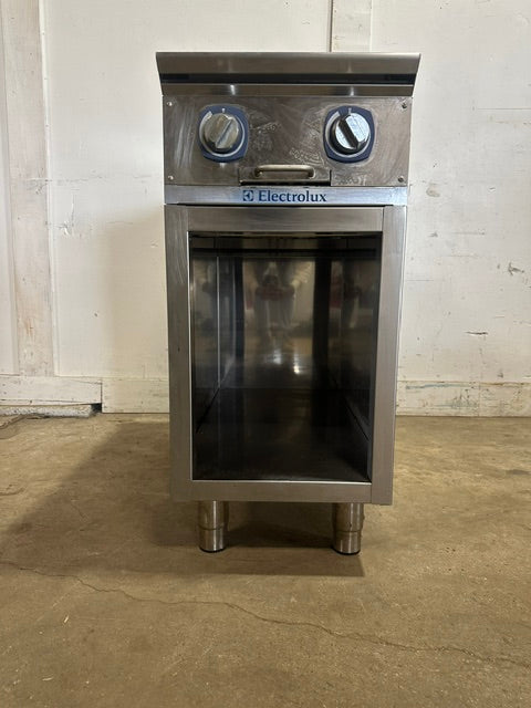 "ELECTROLUX AIZ16" H.D COMMERCIAL ELECTRIC INDUCTION RANGE/COOKER 200-240V, 1PH