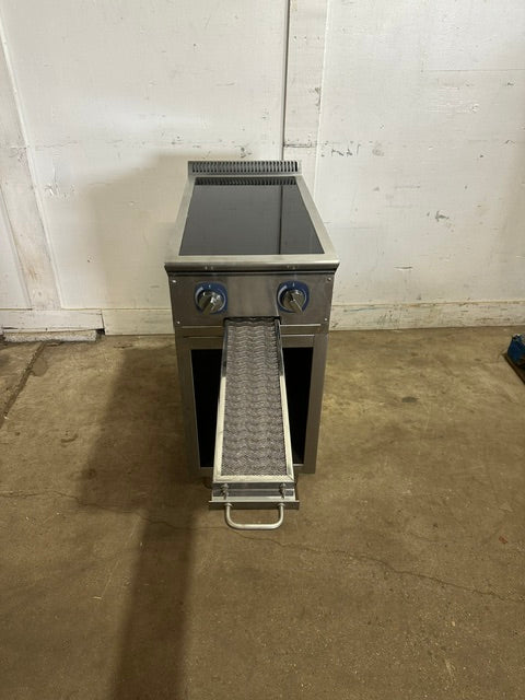 "ELECTROLUX AIZ16" H.D COMMERCIAL ELECTRIC INDUCTION RANGE/COOKER 200-240V, 1PH