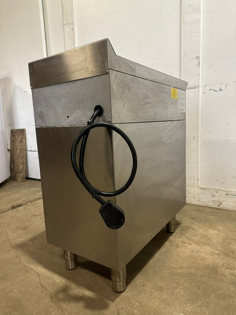 "ELECTROLUX AIZ16" H.D COMMERCIAL ELECTRIC INDUCTION RANGE/COOKER 200-240V, 1PH