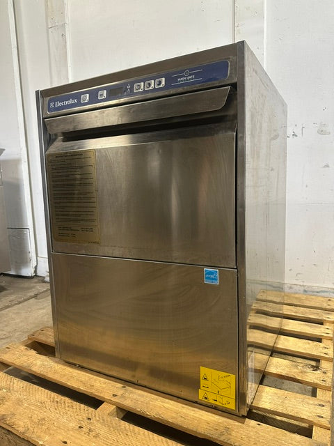 "ELECTROLUX WT30H208DU"H.D HIGH TEMP UNDERCOUNTER GLASS/DISHWASHER 208V 1PH