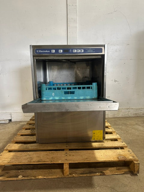 "ELECTROLUX WT30H208DU"H.D HIGH TEMP UNDERCOUNTER GLASS/DISHWASHER 208V 1PH