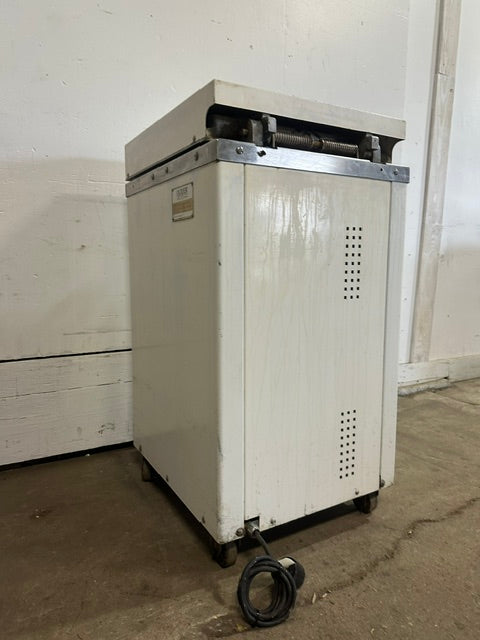 OLIVER 619 20"H.D COMMERCIAL SEMI-AUTOMATIC HYDRAULIC DOUGH DIVIDER 24 PORTION