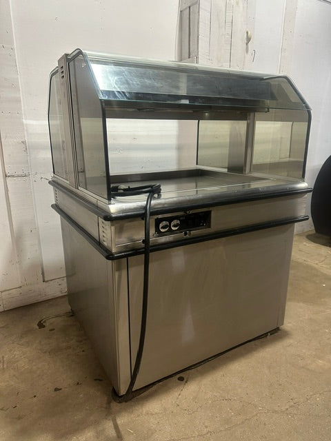 "HENNY PENNY HMI-103" HD COM LIGHTED / HEATED HOT FOOD DISPLAY/WARMER ON CASTER