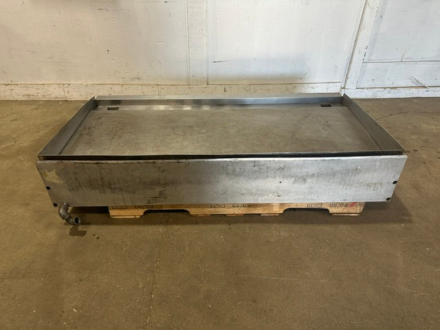 H.D COMMERCIAL N GAS 60"W COUNTERTOP GRIDDLE, 14"H x 60"W x 32"D